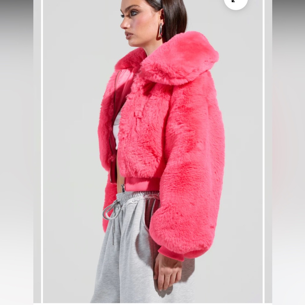 AKIRA NWT FAUX FUR BOMBER IN HOT PINK 💕Size M - Picture 7 of 15